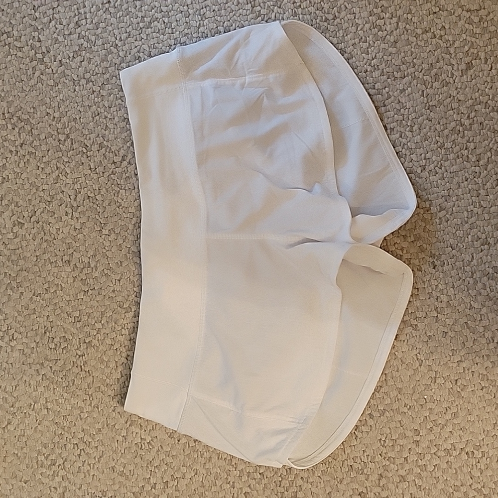 LULULEMON Speen Up Low-Rise Lined White Shorts 2.5"